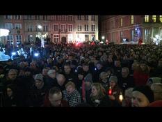 Thousands of people pay tribute to the mayor of Gdansk (2)