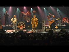 Tri Yann bids farewell to the public at a final concert in Nantes