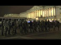 USA: National Guard arrives in front of the Capitol before curfew
