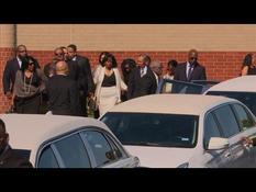 Guests arrive at Aretha Franklin’s funeral