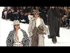 Chanel: flakes for the latest Lagerfeld collection