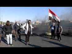 Iraqis demonstrate in Najaf awaiting government response