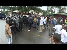 Liberia: clashes between police and anti-Weah protesters