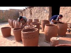 In Iraq, pottery fights against plastic