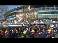 Football/Super League: Arsenal fans protest against Stan Kroenke