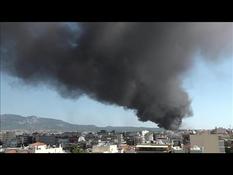 Greece: fire at recycling plant, closed motorway