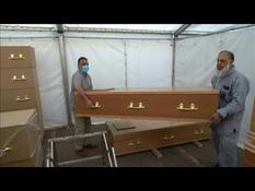 Covid-19: British mosque builds temporary morgue in parking lot