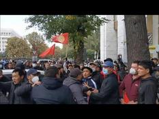 Kyrgyzstan: clashes between rival political factions in the capital