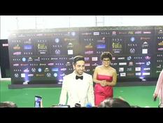 'Bollywood Oscars': stars arrive on the green carpet in Mumbai