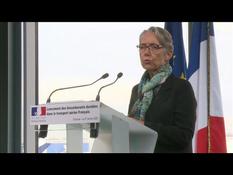 Elisabeth Borne launches the initiative on sustainable aeronautical biofuels in Toulouse