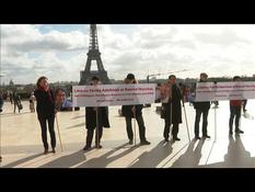 Gathering at Trocadero in support of researchers prisoners in Iran