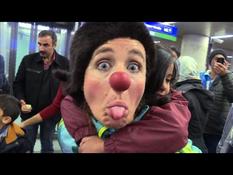 Migrants: clowns to entertain children in Austria