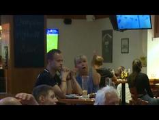 Football/Champions League: disappointed, German fans watch the last minutes of the m
